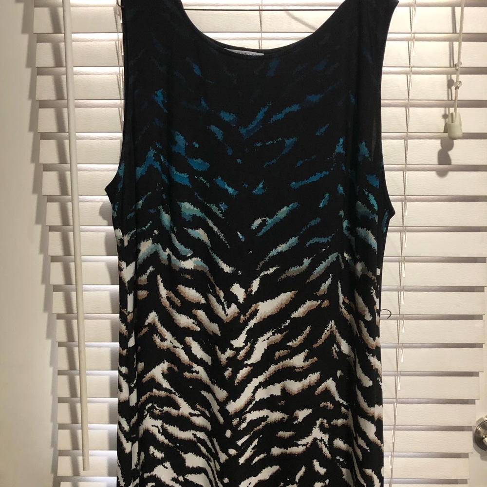 Studio one Dress - Picture 4 of 6